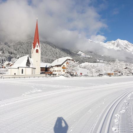 Hotel Messnerwirt Anterselva di Mezzo Extérieur photo